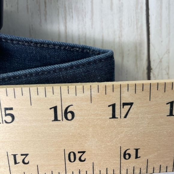 Gap Blue Jeans dark wash size 32 - Picture 5 of 9